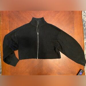 Divided H&M Black Cropped Sweater.